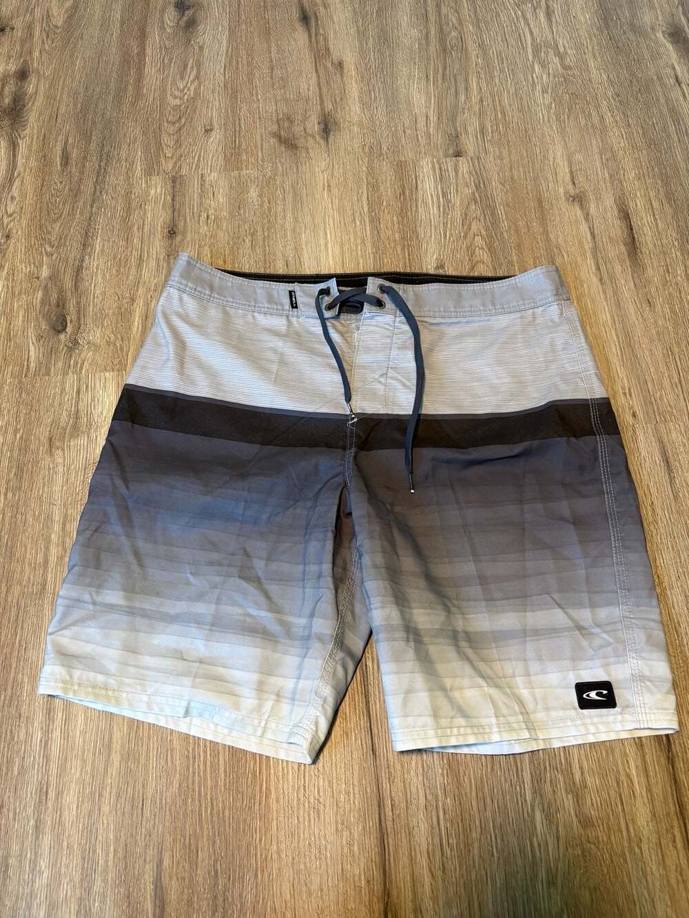 O'Neill Board Shorts Size 34 Grey Gradient Striped Surf Swim Trunks